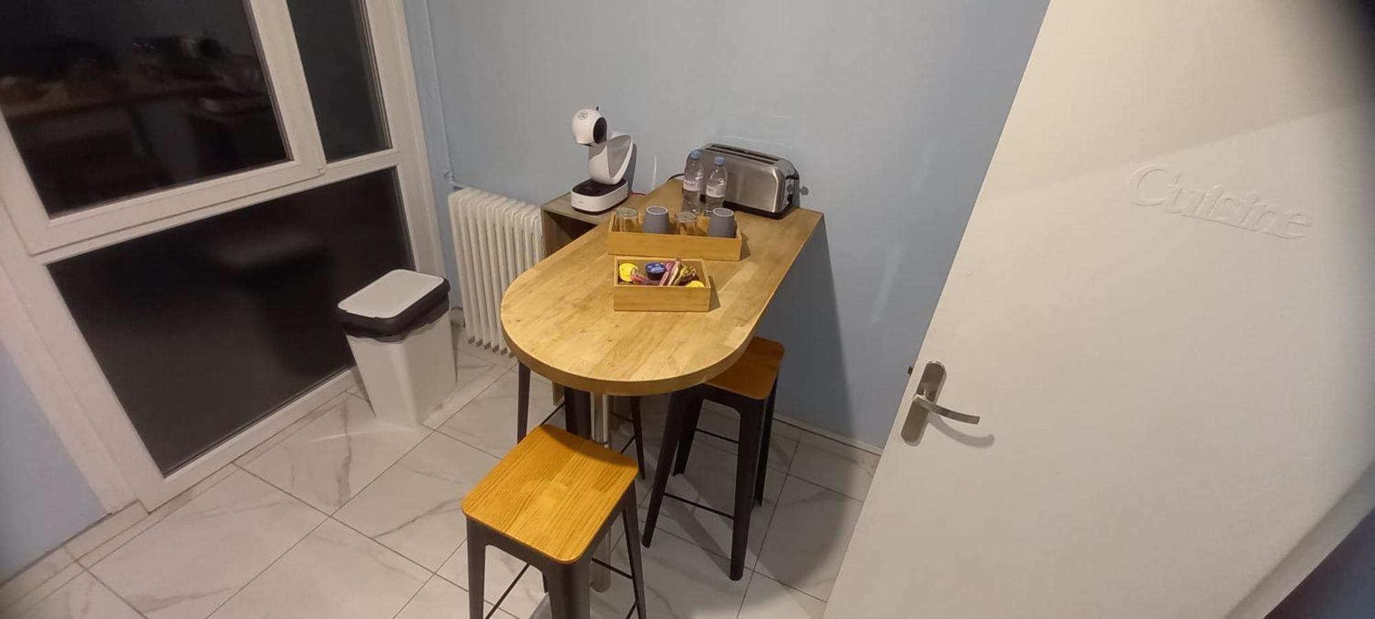 Spacieux, Tendance, avec Vue Panoramique sur Beauvais ! Idéal pour 1 à 6 voyageurs ! 3 lits doubles confortable Esterno foto